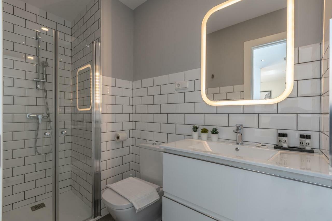 Apartamentos Miraflores Малага Экстерьер фото