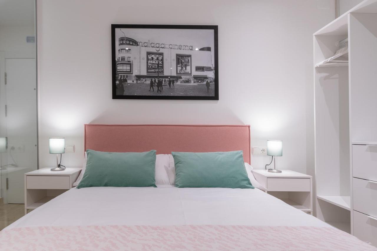 Apartamentos Miraflores Малага Экстерьер фото